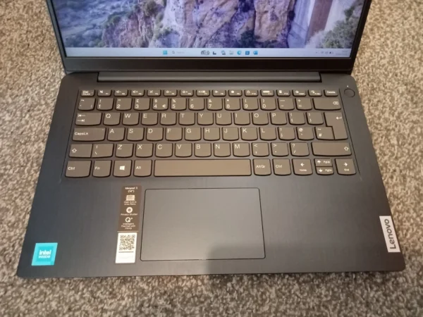 Lenovo Ideapad 3 14ITL6. Windows 11, Celeron 6305, 8gb DDR4, 128SSD, Full Office