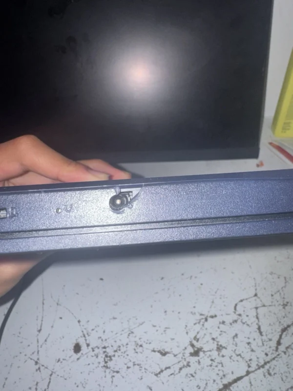 s-l1600 (19) Lenovo IdeaPad 3 Laptop – 128GB SSD, 4GB RAM – Fully Working (Read Description)
