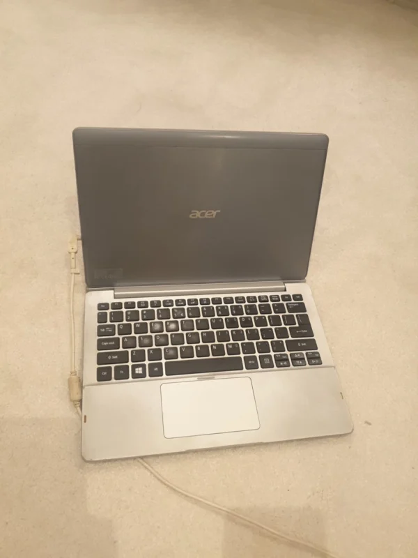 s-l1600 (20) Acer Switch 11 SW5-171 Core I3/4gn/128gb 2-in-1 Laptop 11" HD Touch Screen
